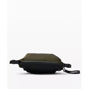 Lululemon All Hours Belt Bag Fanny Pack Mesh Expandable Crossbody Sling Pack